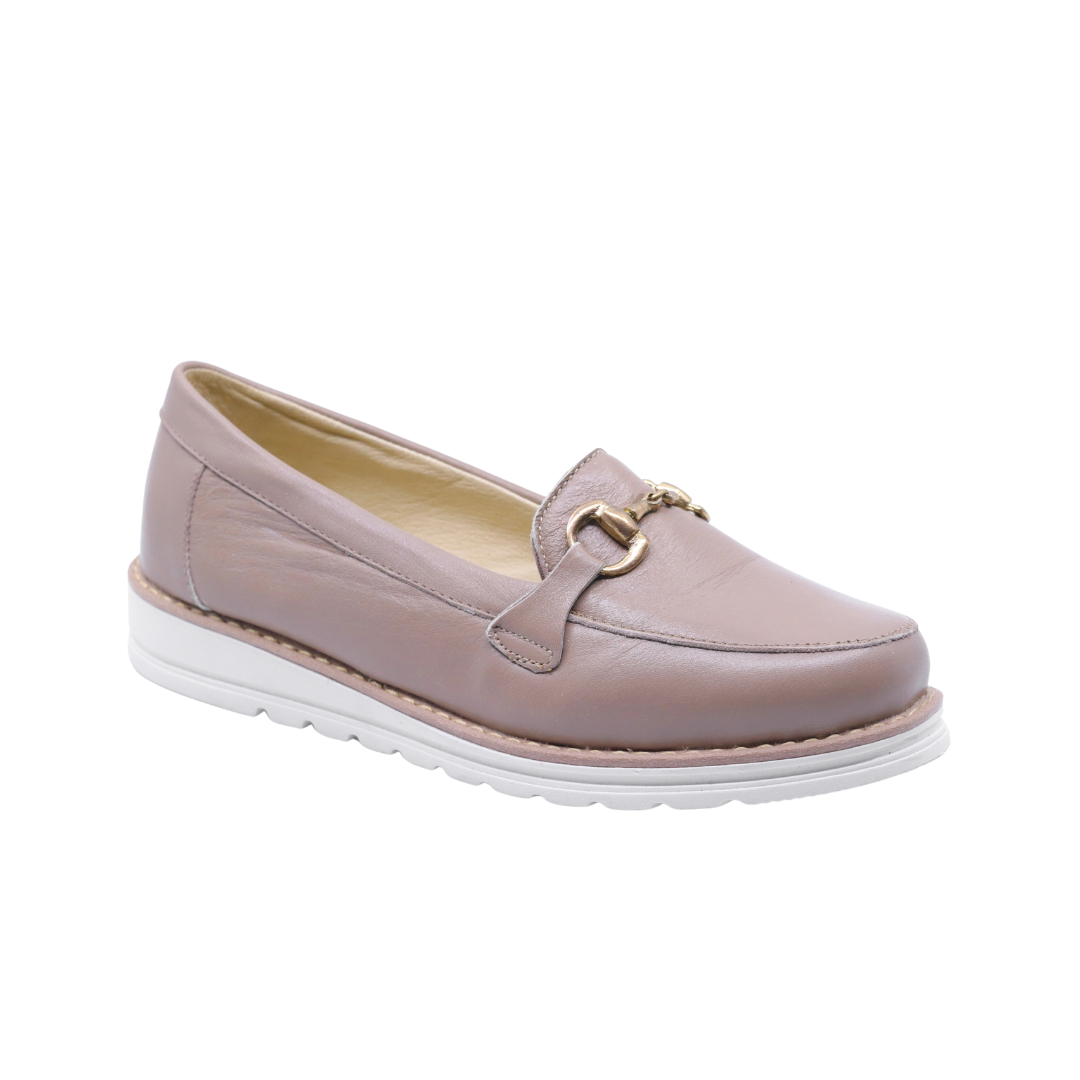 Mocasín cómodo para mujer de piel nude
