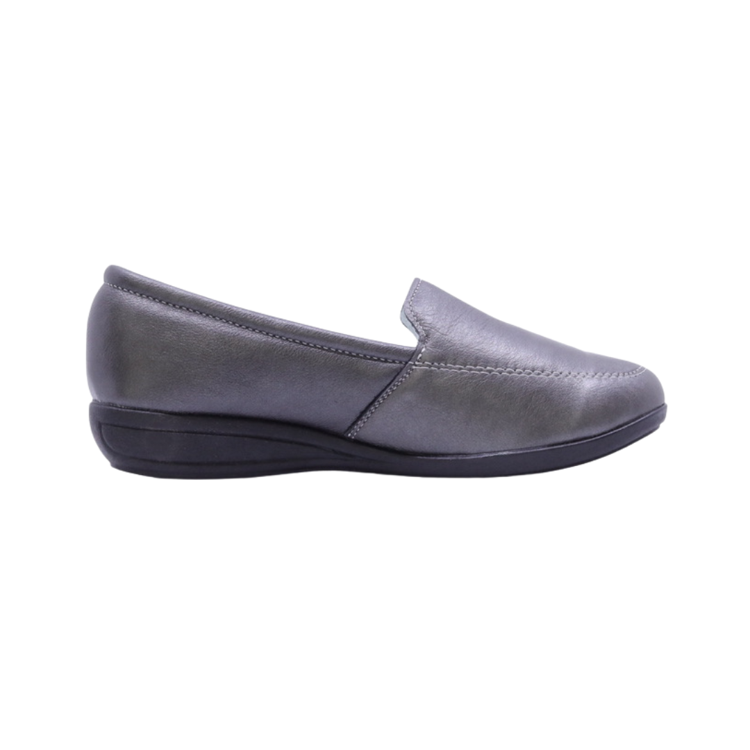 Mocasín de piel para dama color gris
