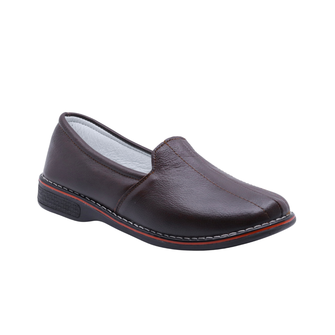 Zapato cómodo para mujer de piel chocolate